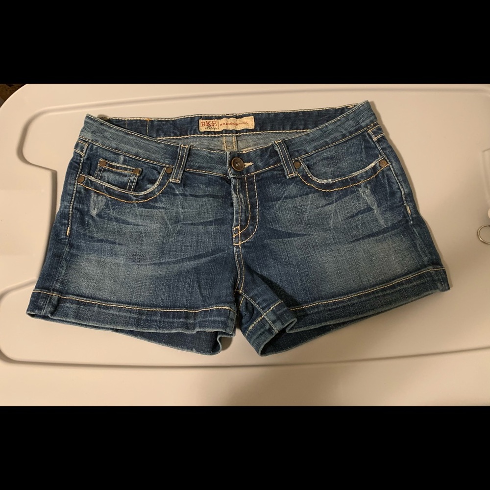 BKE Madison stretch shorts size 30